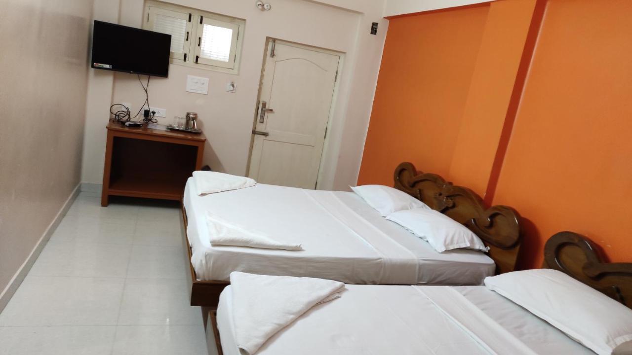 Sibi Lodge Coimbatore Exterior foto