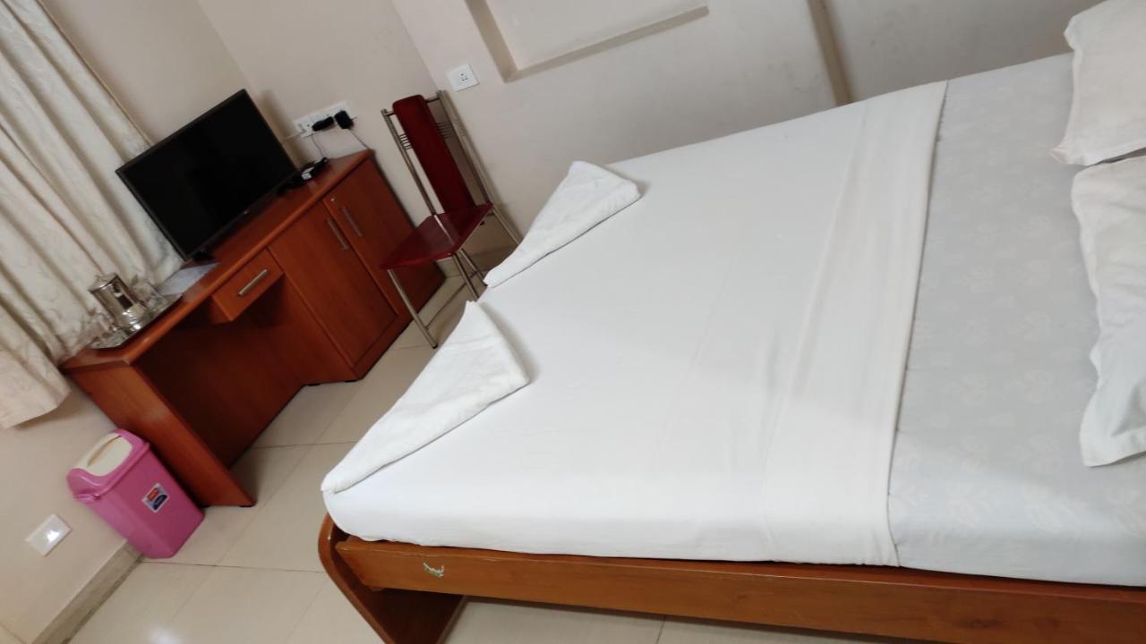 Sibi Lodge Coimbatore Exterior foto